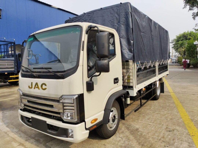 JAC N250S E5 - 2.25 TẤN THÙNG MUI BẠT MỚI NHẤT 2024